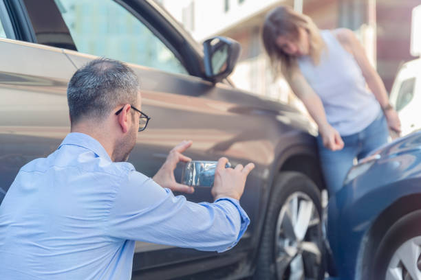 Professional Full Coverage Car Insurance technician working in Macon, IL